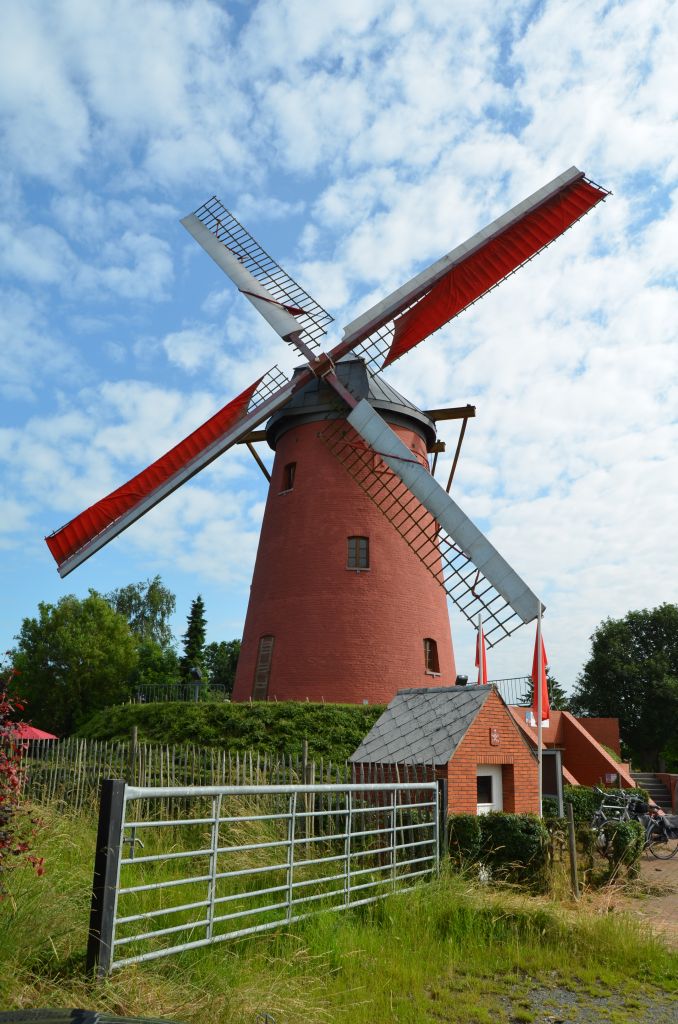 De Tombeelmolen in Outrijve